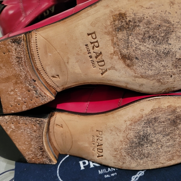AUTHENTIC VINTAGE PRADA MEN'S SHOES, MADE IN ITALY SIZE USA 7, RED COLOR. - Picture 7 of 9